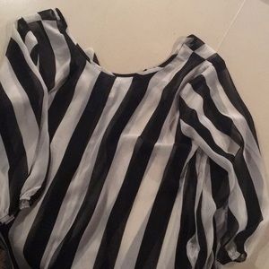 🌟5/$25🌟 Striped Bow Top